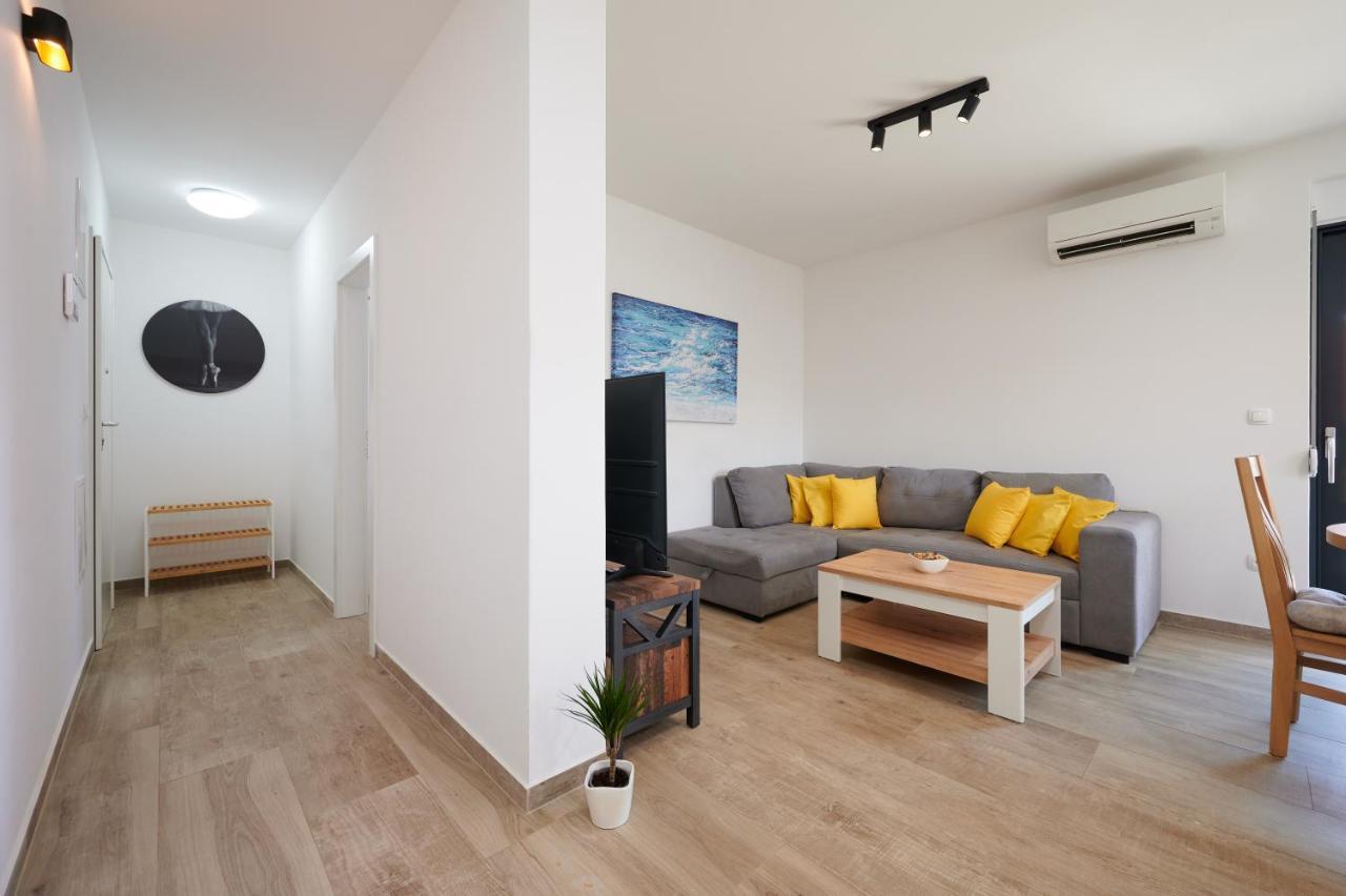 Zen Apartment 特罗吉尔 外观 照片