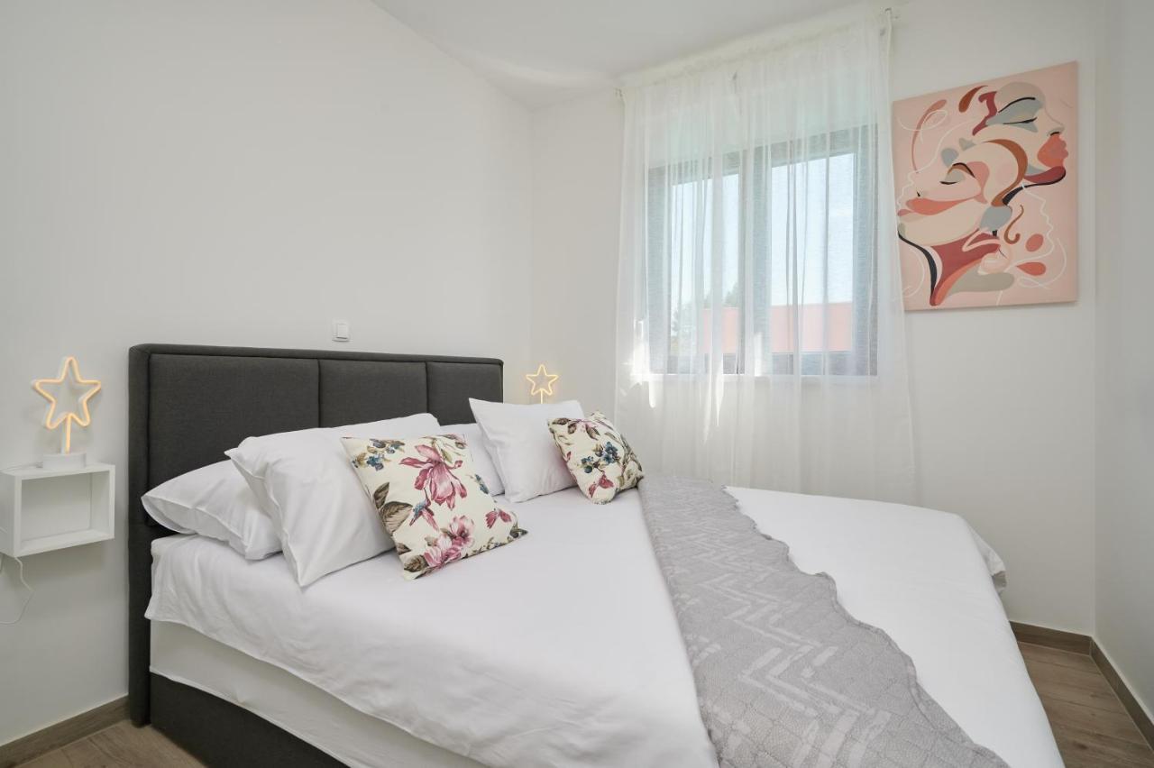 Zen Apartment 特罗吉尔 外观 照片